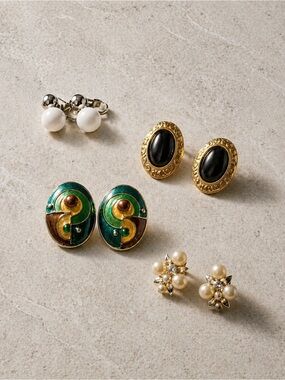 VINTAGE Clip-On Earring Lot 4 Pairs Mod Deco Enamel Faux Pearl Statement